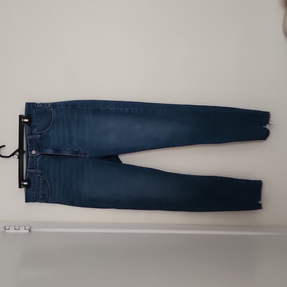 High waisted jeans